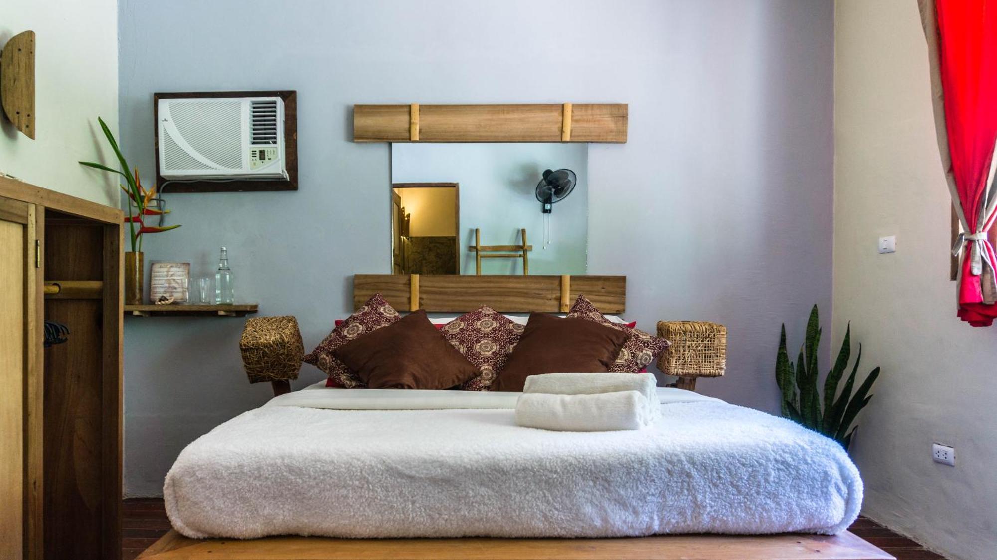 Happiness Boutique Hotel 2*
