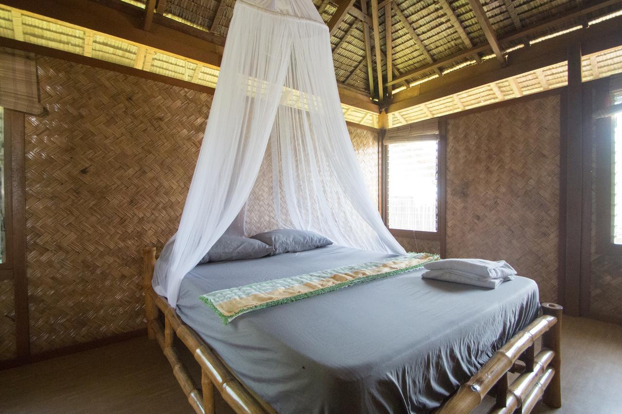Hostel Where2next Nacpan El Nido
