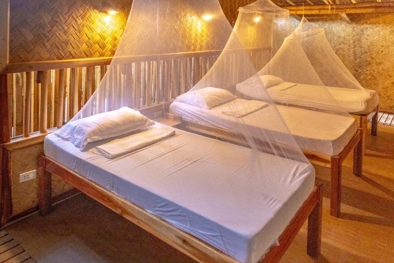 Where2next Nacpan Hostel El Nido