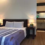 Alternative Beach Cottages