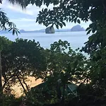 Alternative Beach Cottages