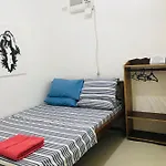 Queen\'S Room Rental 3