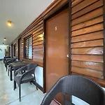 Julz El Nido Inn By Cocotel