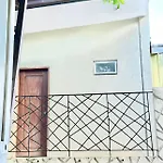 The Continental Hostel El Nido