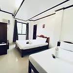 Alocasia Hostel