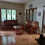 Jorge & Pony House