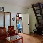 Jorge & Pony House