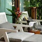 Maremegmeg Beach Club