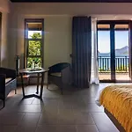 Perch El Nido\'S Seaview Villas Overlooking Marimegmeg