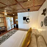 Beach Huts El Nido