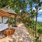 The Jungle Lodge -Glamping At Karuna El Nido