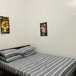 Queen\'S Room Rental 2