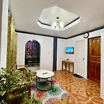 Lamar Residence