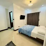Serena Rooms