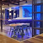 Eyy Hostel