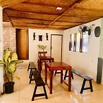 Hangout\'S Hostel El Nido
