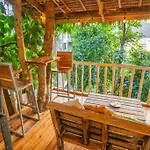 Bayview Apartment With Balcony