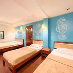 Amos Portside Inn El Nido