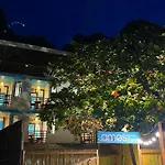 Amos Portside Inn El Nido