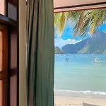 Reddoorz @ Tandikan Beach Cottages