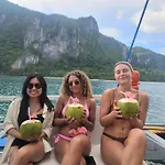 Expeditions To El Nido