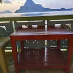 Hadefe Cottages Beach Front
