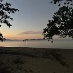 The Beach House At Dipnay San Fernando, El Nido