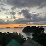 Lexias Hostel And Workingspace El Nido