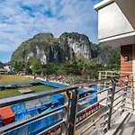 Coral Cliff Hotel
