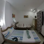 Rodriguez Lodge