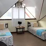 Lolo Oyong Pension House