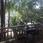 Alternative Beach Cottages