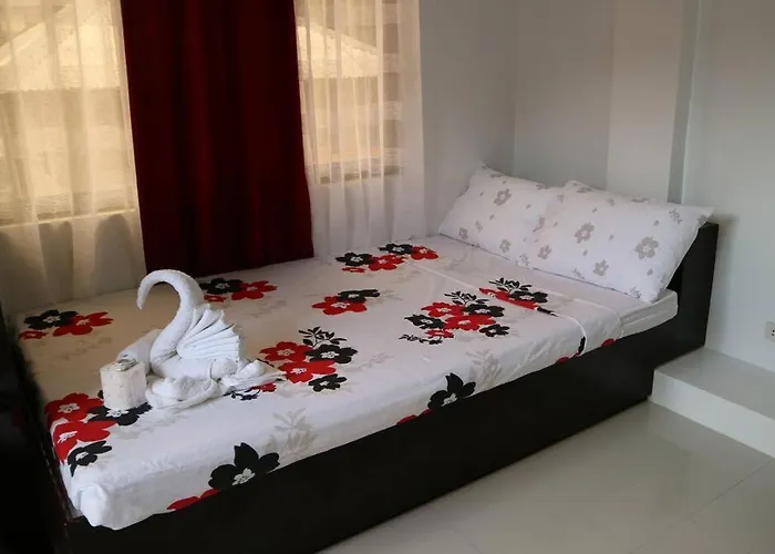Chelle\'S Apartelle-Inn