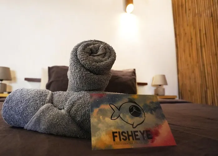 Fisheye The Rooms - Family Room