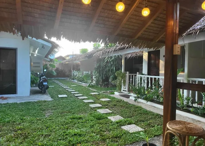 Laluna Cottages