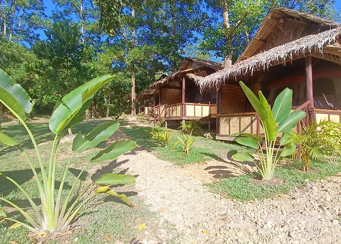 Tony\'S Country Glamping With Chalet With Private Wash Room Accommodation