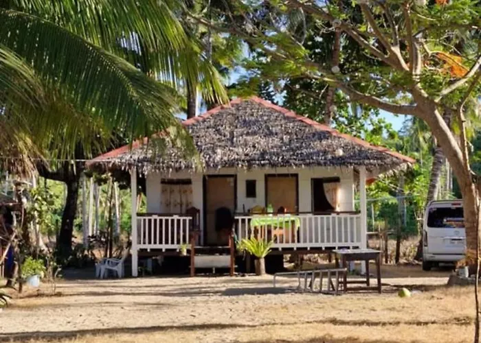 White Hat El Nido