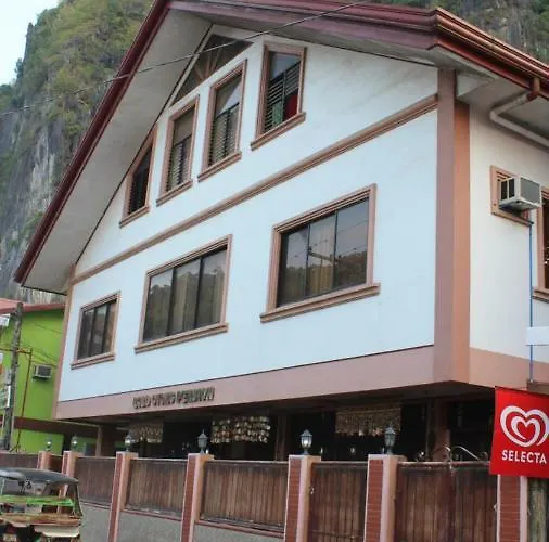Lolo Oyong Pension House