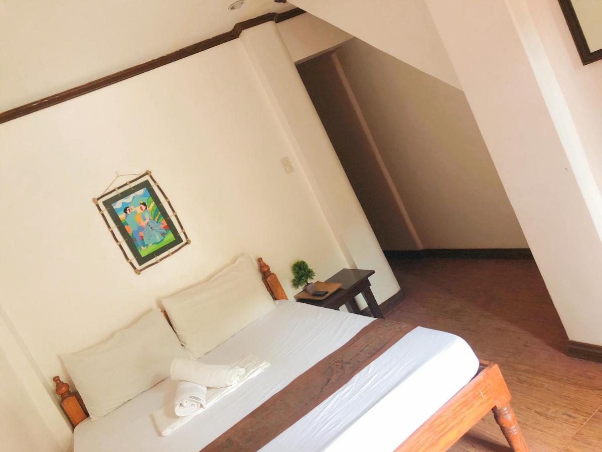 Periking Bed & Breakfast 2*