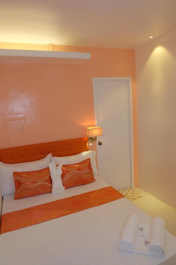 Laule'a Hostel