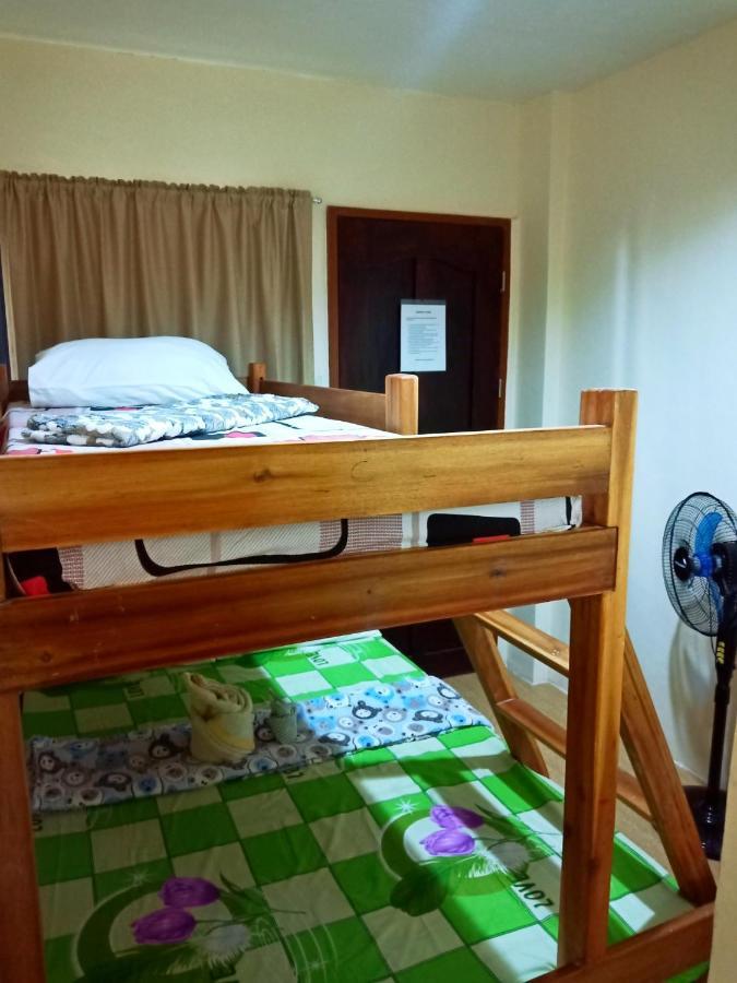 Lodge Aquing's Place El Nido