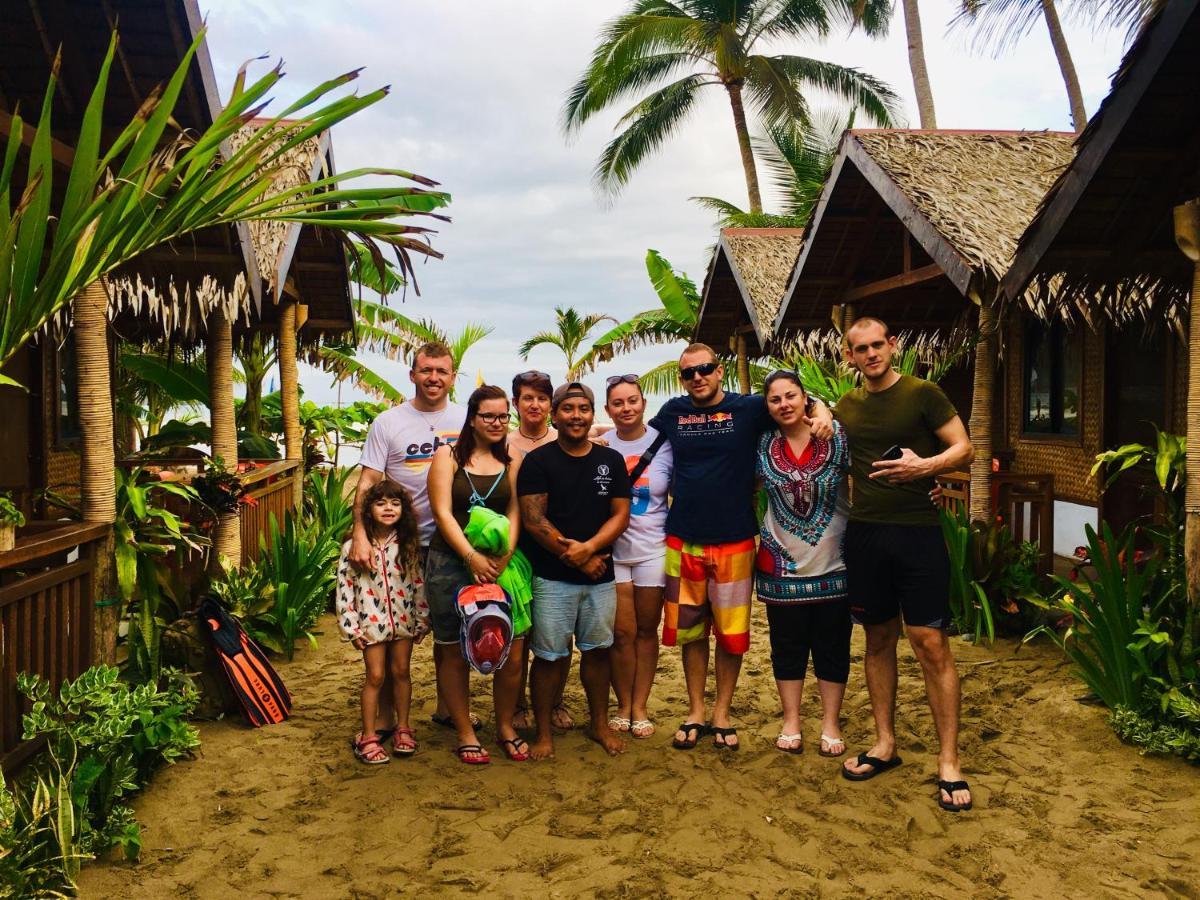 Zhaya's & Inn El Nido