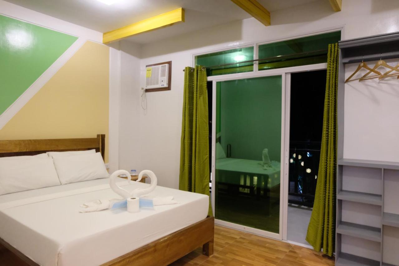 Lodge Mananquil Travel *