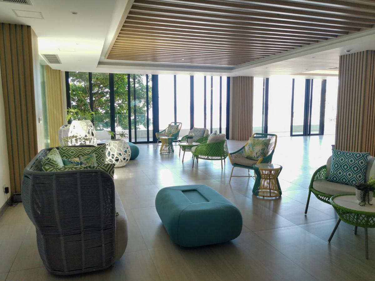 Lime Hotel *