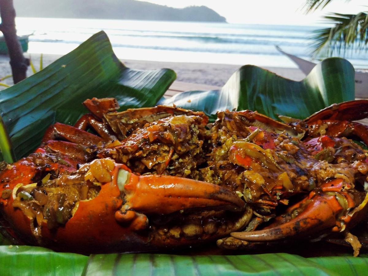 Zhaya's & * El Nido