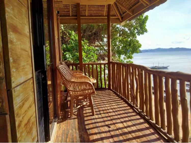 Hut Sunset Island View Guest house