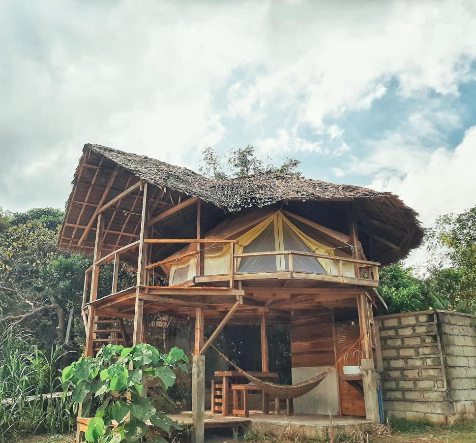 De Nacpan Glamping 2*