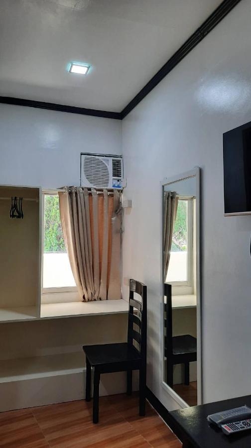 Lolo Panding Hostel *