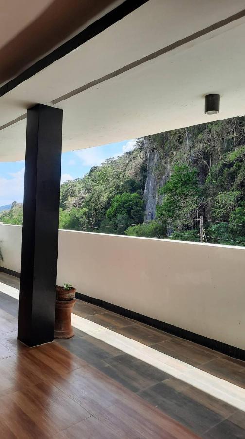 Lolo Panding Hostel El Nido