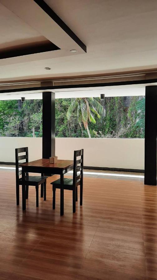 Lolo Panding Hostel El Nido